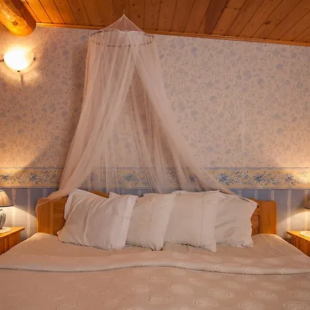 بيت للعطل Vaestriku *