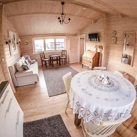 بيت للعطل Vaestriku *